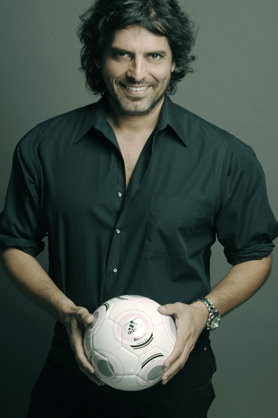 ROLO ZAPATA Reveals The Secrets of Sunshine Stars